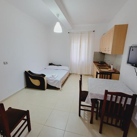 Vila Pasqyra Ksamil Esterno foto