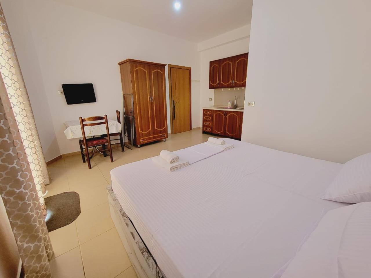 Vila Pasqyra Ksamil Esterno foto