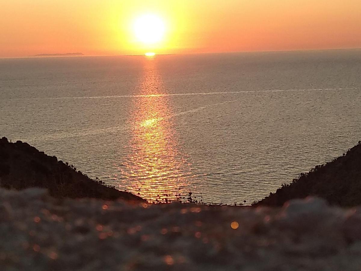 Vila Pasqyra Ksamil Esterno foto
